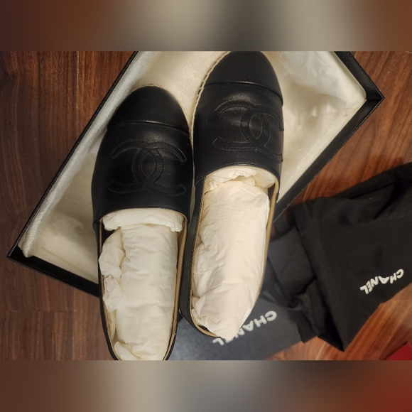 Authentic Black Chanel Espadrilles 37 - Picture 4 of 5